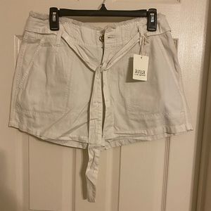 Women’s shorts!
